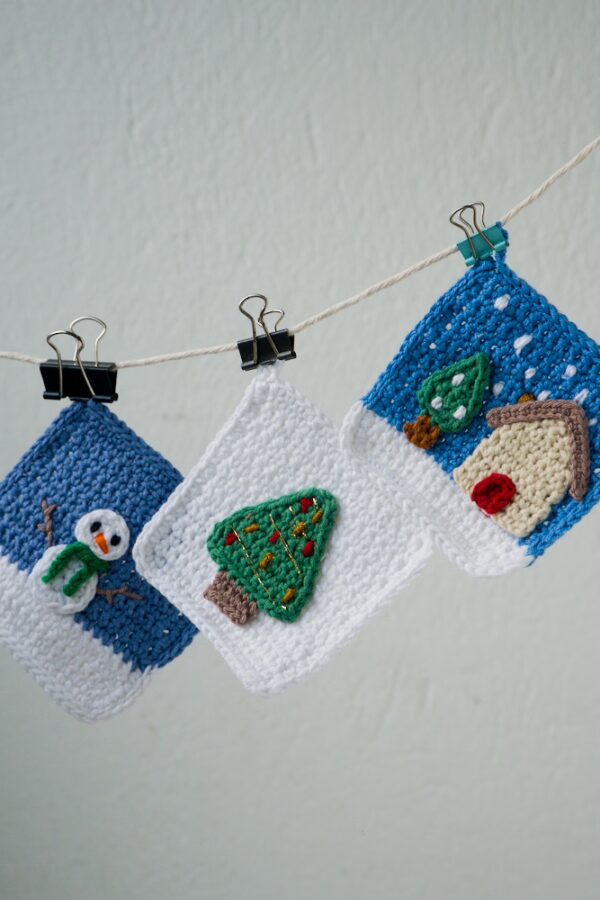 Set de Cuadritos Navideños en Crochet – Estilo Granny